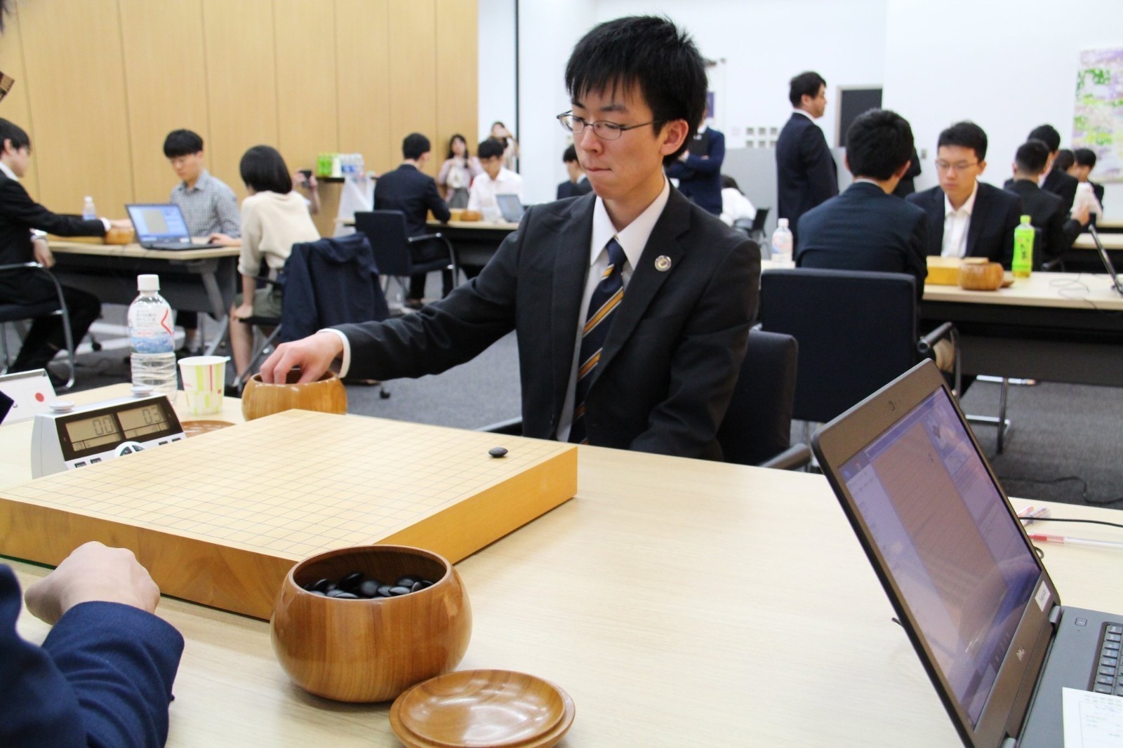 グロービス杯世界囲碁U-20  1日目終了