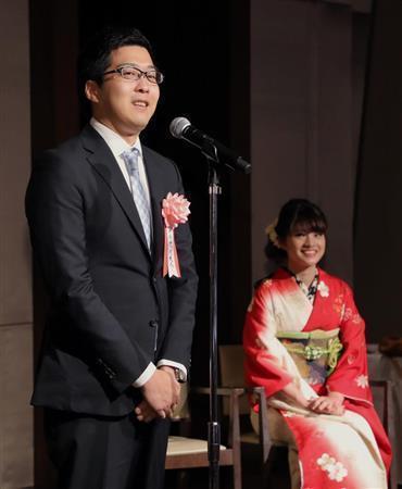 村川十段「防衛続ける」藤沢女流名人「国際棋戦でも活躍」 合同就位式