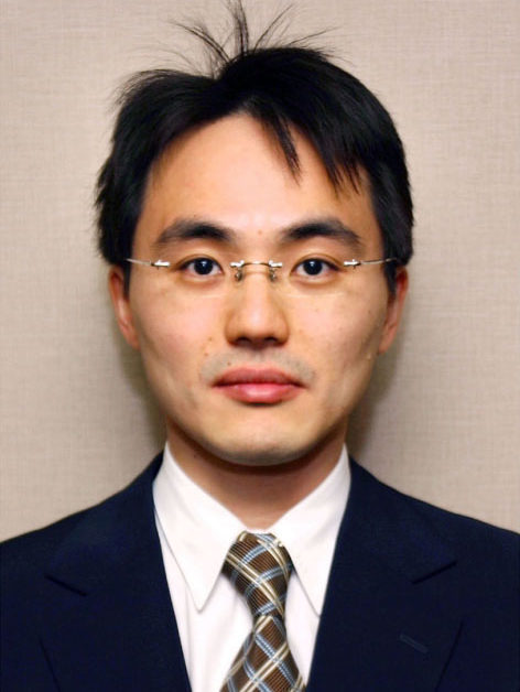 坂井元碁聖９月から休場