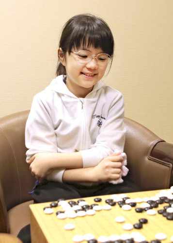 仲邑菫初段が男性棋士に5連勝