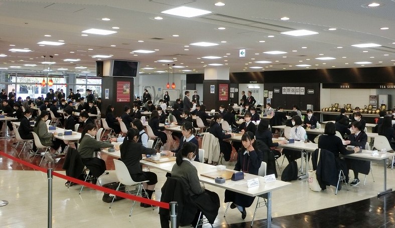 全国高等学校囲碁選抜大会が、大阪府東大阪市の大阪商業大学で、3月19日と20日の両日に開催されました。