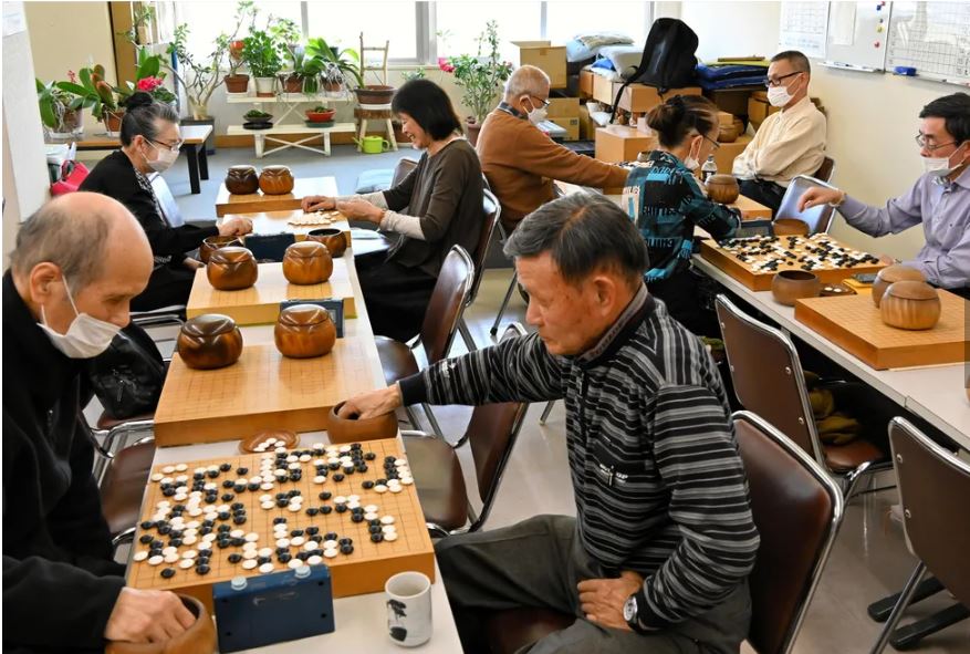 道新杯囲碁大会 北見・徳田さん優勝