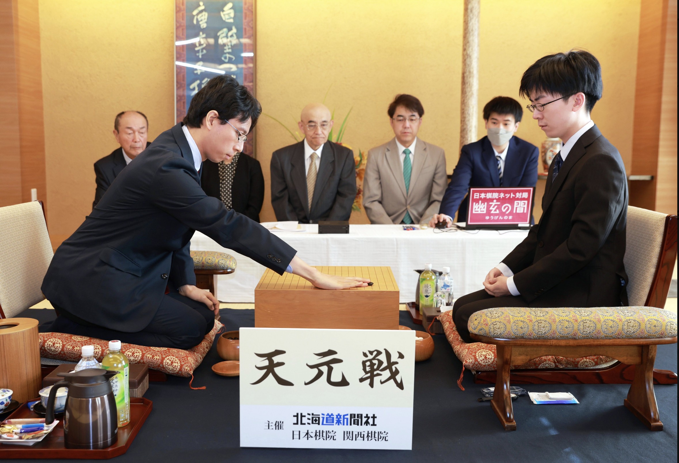 芝野が勝利し、シリーズをタイに戻す