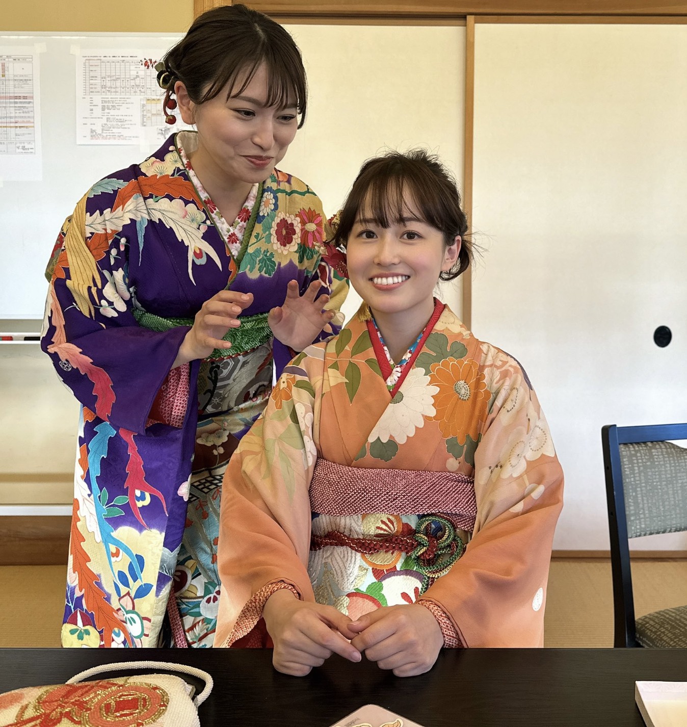 女流囲碁アマノ杯青龍戦 着物姿で華やかに対局、藤沢が優勝