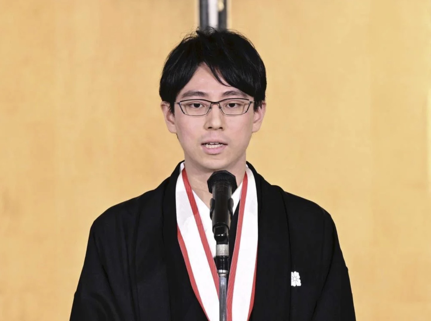 棋聖戦就位式 一力遼棋聖、棋聖戦四連覇達成