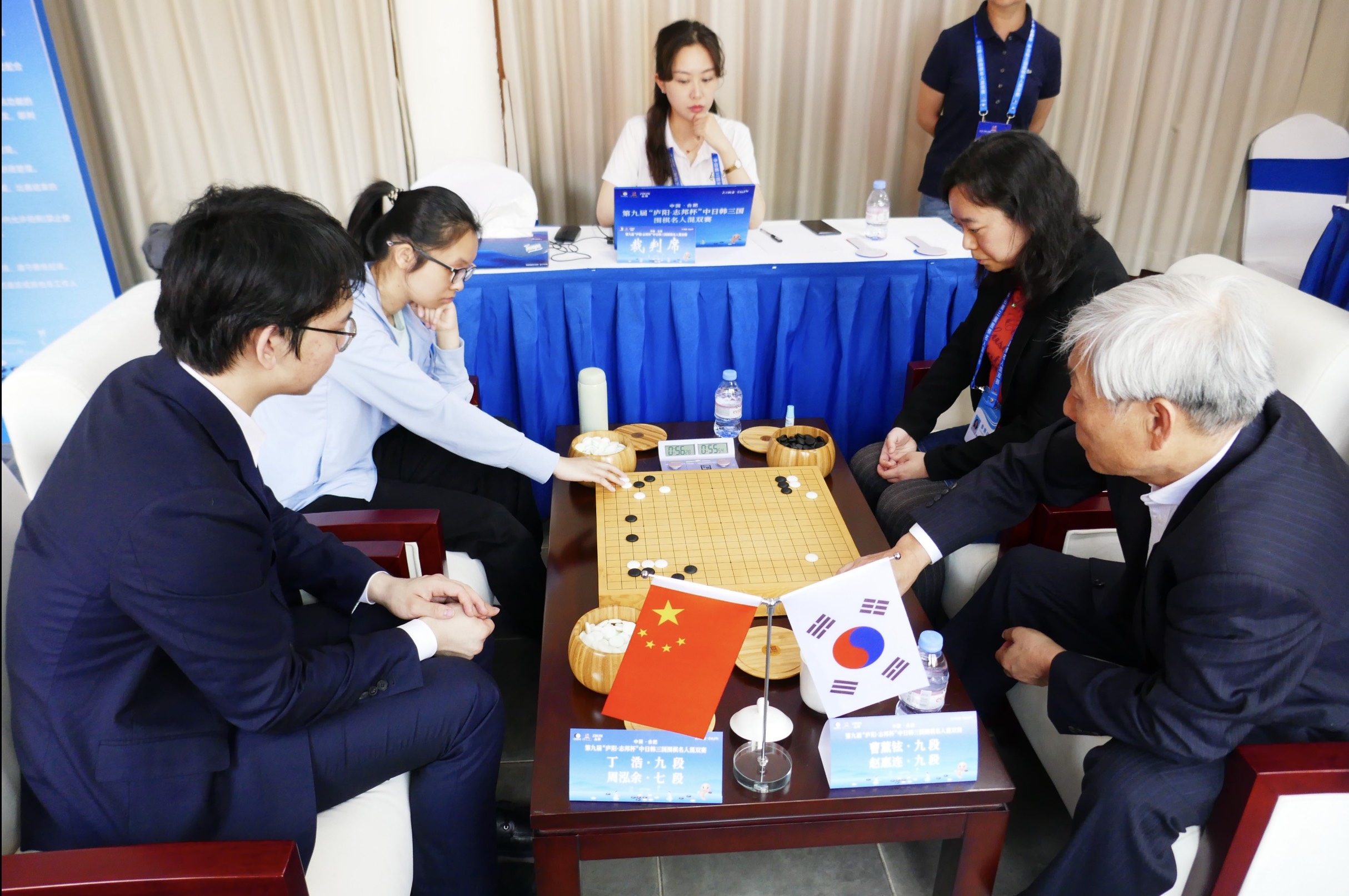 丁・周ペア 勝利