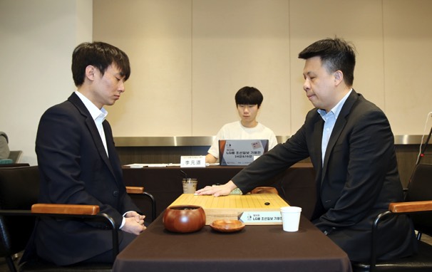 第30回LG杯1回戦 張が2回戦進出