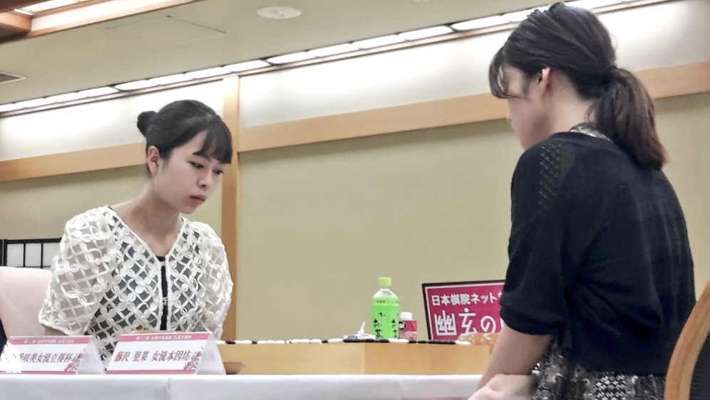 第12期会津中央病院・女流立葵杯 上野、立葵杯4連覇達成