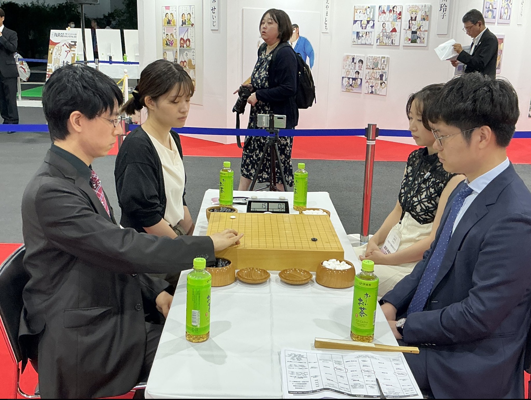【ペア碁選手権2025シャッフル対局】(黒)藤沢・一力ペア 対 岩田・余ペア(白)