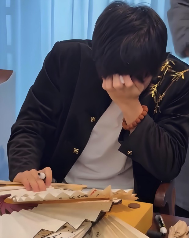 第6回中国棋聖戦三番勝負第3局 柯潔九段が3連覇達成、感動の涙