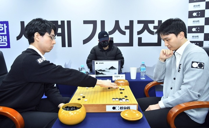 第1回新韓銀行世界棋仙戦1日目 一力遼九段が初戦突破、井山裕太九段は敗退
