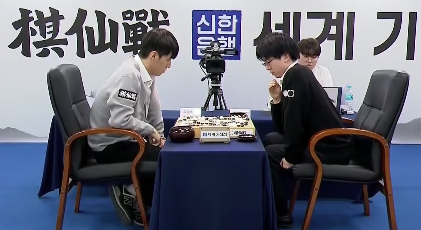 芝野虎丸九段が準決勝進出、一力遼九段は朴廷桓九段に敗れた