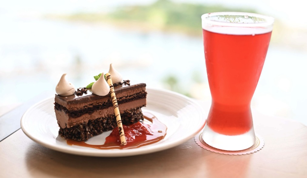 芝野虎丸十段が121手目を封じ、1日目終了 1日目の流れ