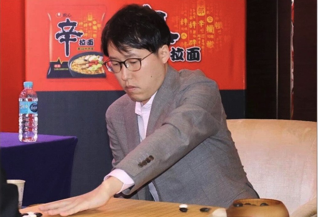 井山裕太九段が朴廷桓九段を下し2連勝、次戦は丁浩九段