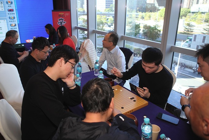 一力遼九段と申真諝九段、優勝決定戦へ 第27回農心辛ラーメン杯