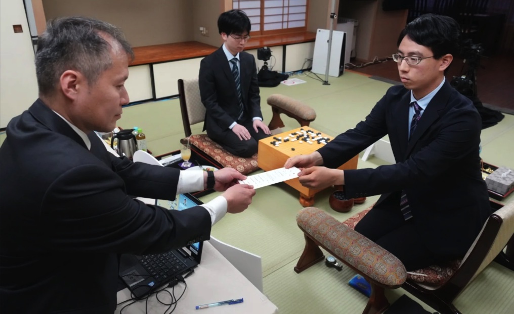 一力遼棋聖が89手目を封じ、1日目終了、1日目終了 1日目の流れ