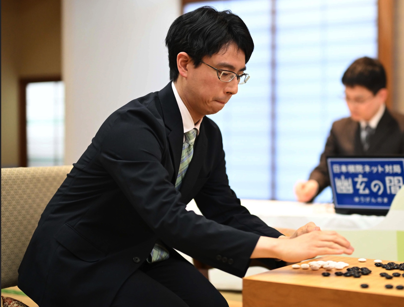 一力遼棋聖が101手目を封じ、1日目終了 1日目の流れ