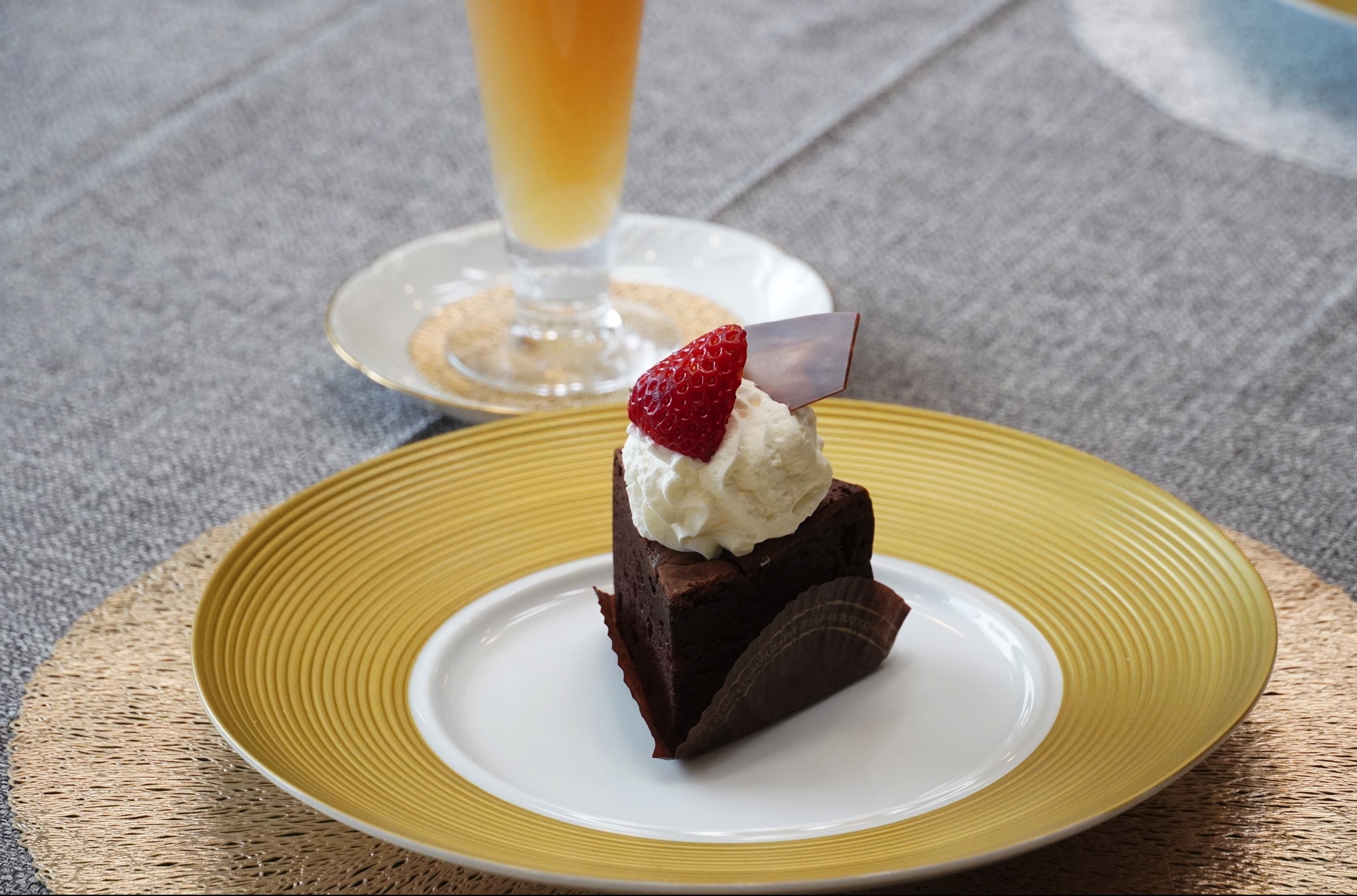 芝野虎丸十段が97手目を封じ、1日目終了 1日目の流れ