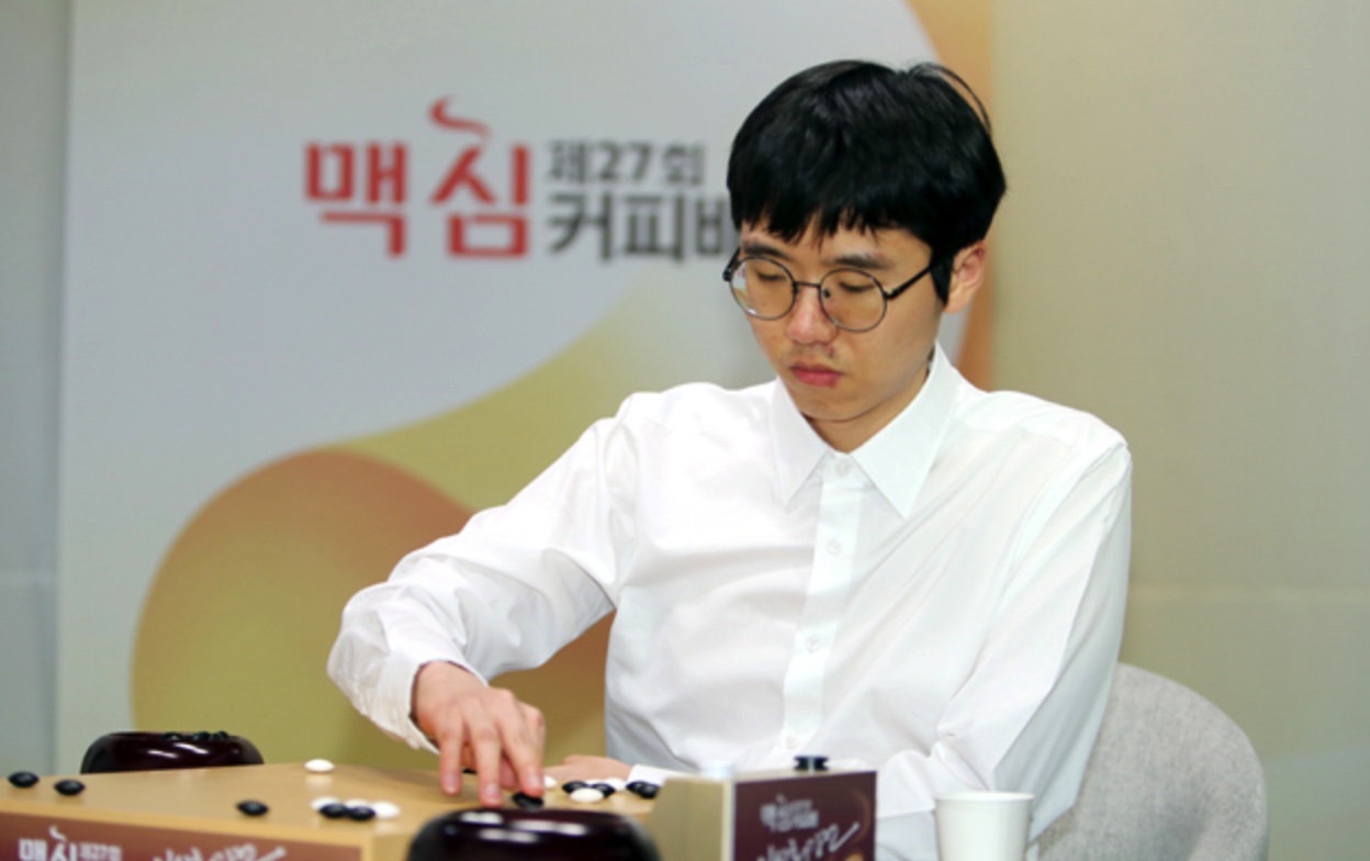 第27回マキシムコーヒー杯決勝三番勝負第3局　卞相壹九段、マキシムコーヒー杯初優勝