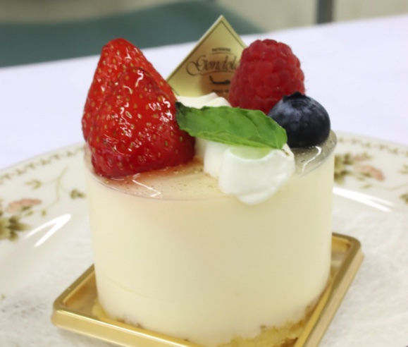 上野愛咲美女流名人が2連勝で防衛