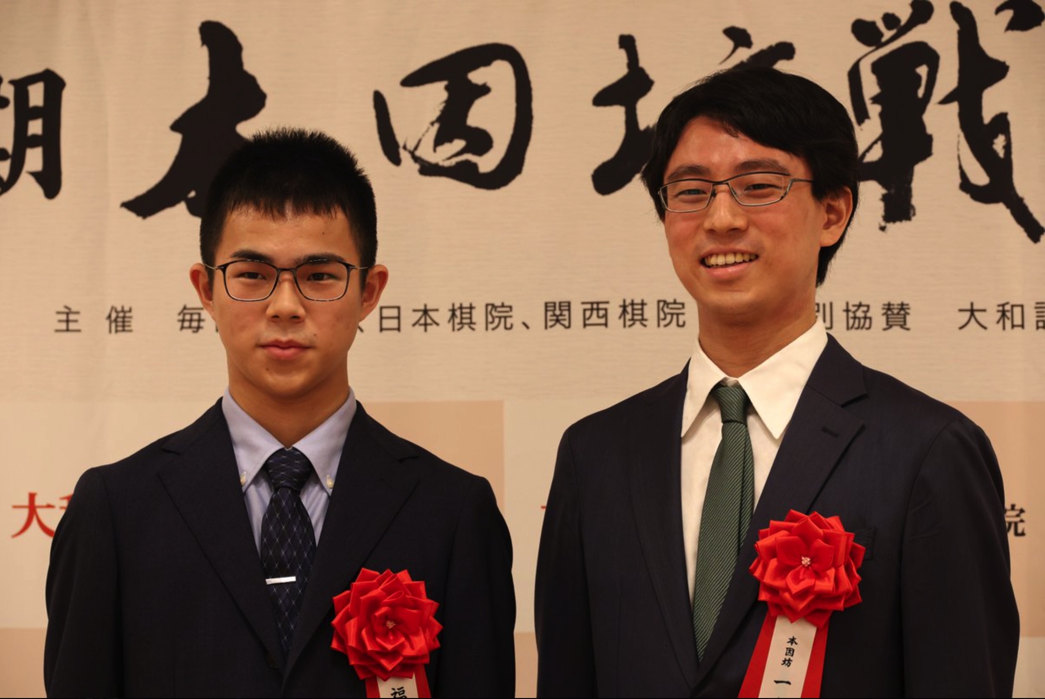 第81期本因坊戦第1局 挑戦者の福岡航太朗七段が先勝 