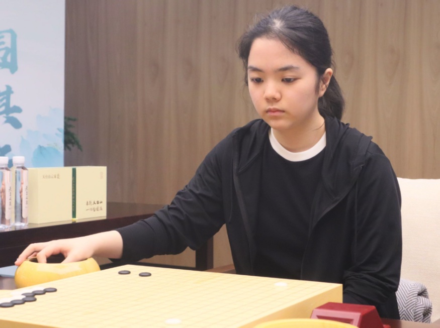 第9回天台山杯世界女子囲碁団体戦 呉依銘七段 vs 仲邑菫六段