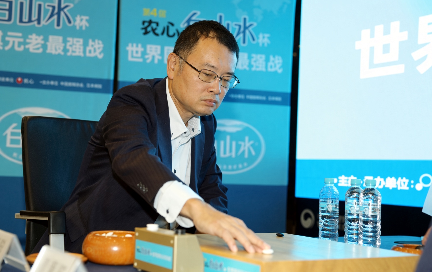 【第4回農心白山水杯第5戦】結城聡九段、曺薫鉉九段を破り3連勝！