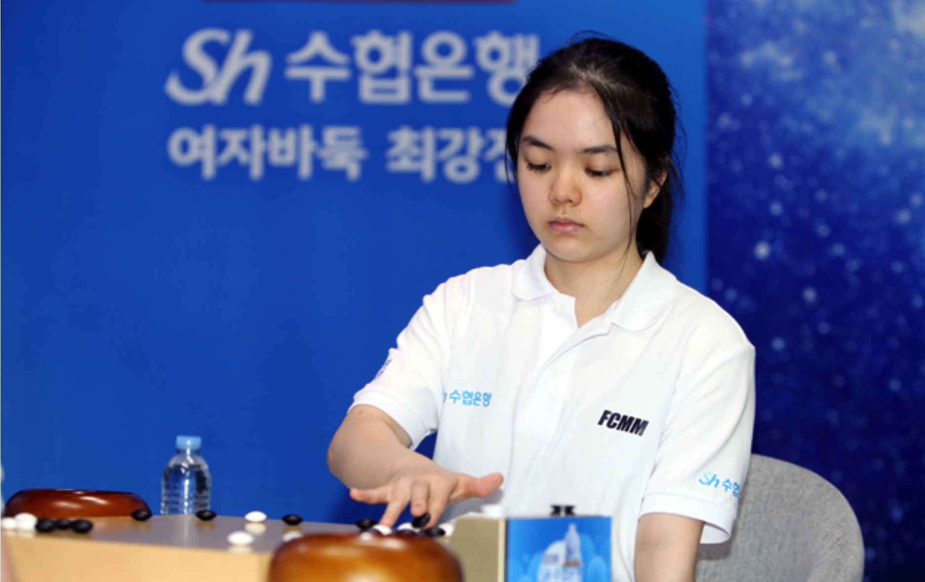 【水協銀行女子囲碁最強戦】仲邑菫六段、崔精九段を破り準決勝進出