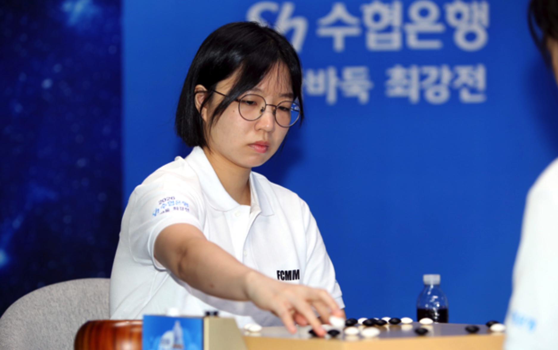 【水協銀行女子囲碁最強戦】仲邑菫六段、崔精九段を破り準決勝進出