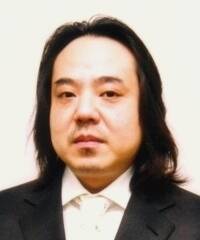 角慎介