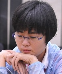 許倹頴